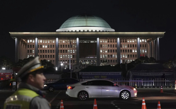 Crise politique et tentative de suicide d'un ancien ministre