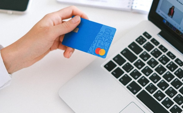 Des cartes sans chiffres : La fin d'une époque bancaire !