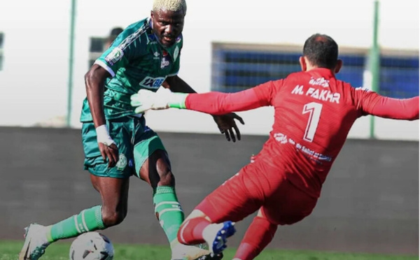 Le Raja Casablanca s’impose à Zemamra grâce à un penalty décisif de Nafati