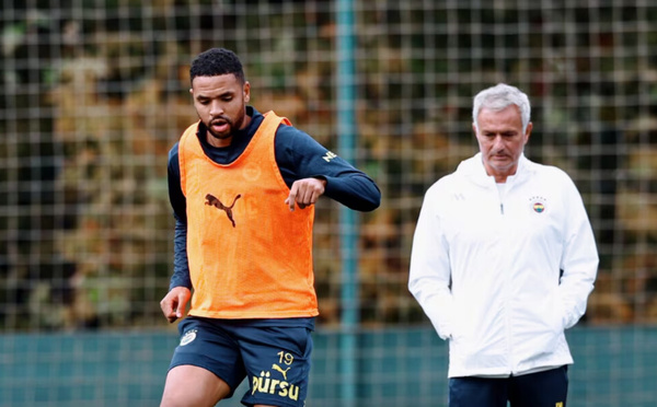 Youssef En-Nesyri : de la critique à la consécration, Mourinho loue son attaquant