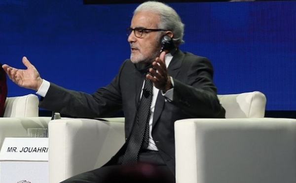 Jouahri n'est pas content des réceptions clients en agence et lance une mise en garde