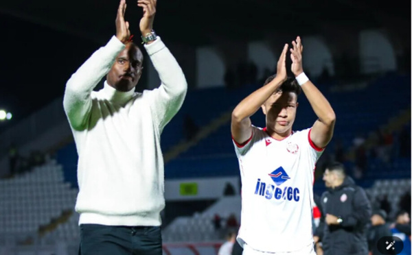 Mokwena s'accroche à son poste malgré la crise au Wydad