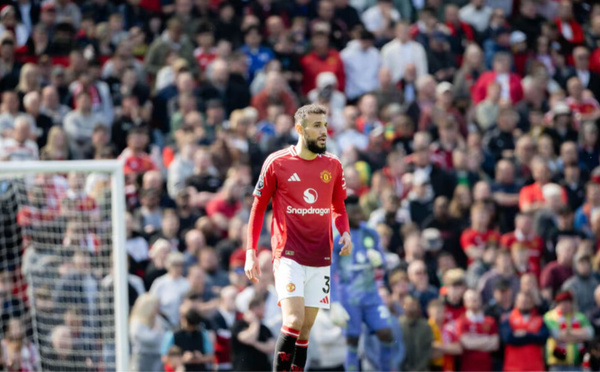 Mazraoui, 50 matchs avec Manchester United : une saison de tous les défis