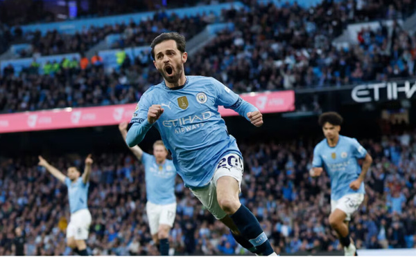 Manchester City s'impose dans les derniers instants face à Aston Villa