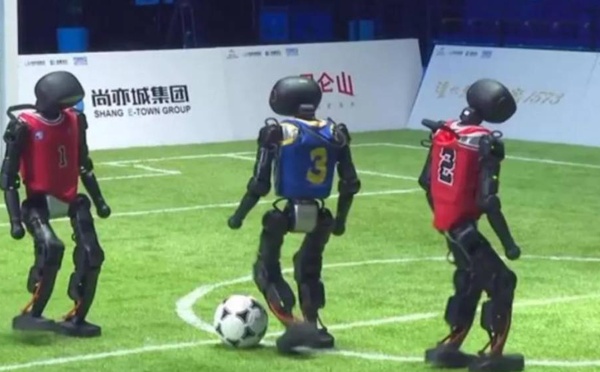 ​Pékin inaugure la coupe du monde des robots humanoïdes !