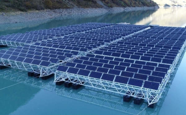 Tanger lance la première centrale solaire flottante marocaine