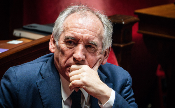 France : Le gouvernement Bayrou chute !