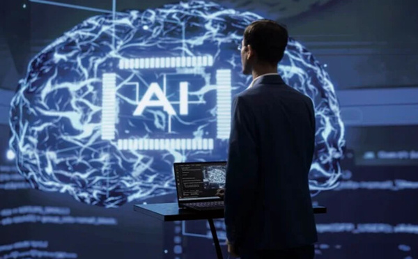 Gouverner l’IA en France et au Maroc : la valeur ajoutée de l’expertise académique dédoublée de l’expérience professionnelle