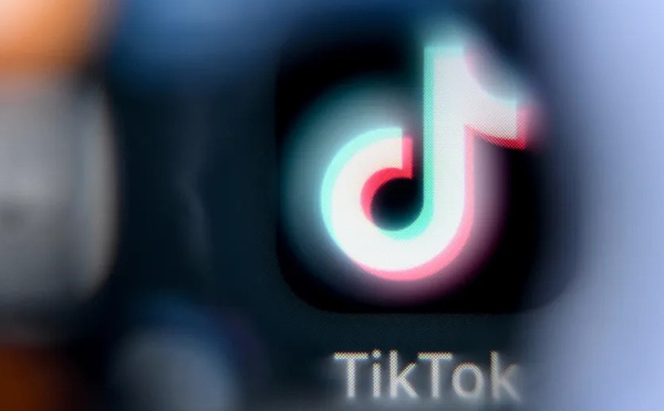 Interdire avant 15 ans ? Les collégiens nuancent le débat sur TikTok