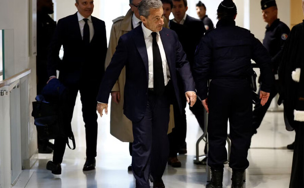 Mandat différé, choc immédiat : l’État de droit tranche