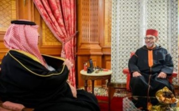 SM le Roi reçoit à Casablanca un émissaire du Serviteur des Lieux Saints de l’Islam