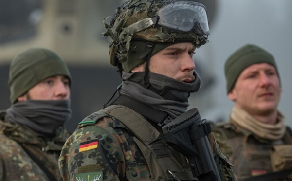 Allemagne : la guerre désormais envisagée dans le guide civil