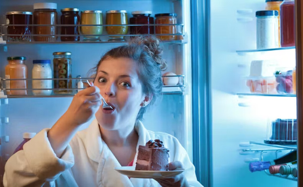 Dormir après manger : conseils pour un sommeil réparateur