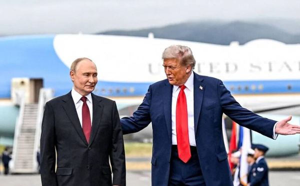 La Pologne menace d'arrêter Poutine s’il survole son territoire pour rencontrer Trump en Hongrie