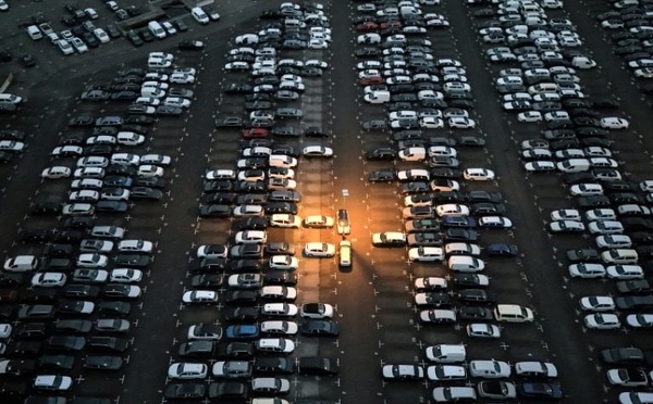 Fusionner ou coopérer ? L’Allemagne automobile face au test de réalité..