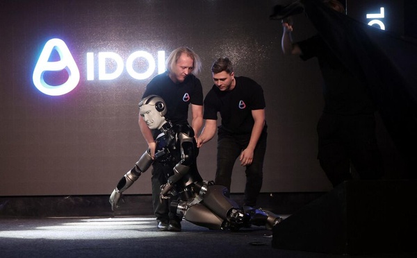 ​Un échec retentissant : Le premier Humanoïde Russe s'effondre lors de sa présentation