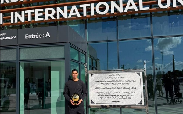 Achraf Hakimi : Une visite marquante au Complexe Hospitalo-Universitaire Mohammed VI de Rabat