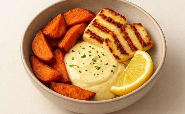 Le Bol Chaud de l’Hiver : patate douce rôtie, halloumi grillé &amp; sauce parisienne citron