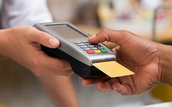 Paiements par carte : BAM annonce une hausse de 17 % en 2024 au Maroc