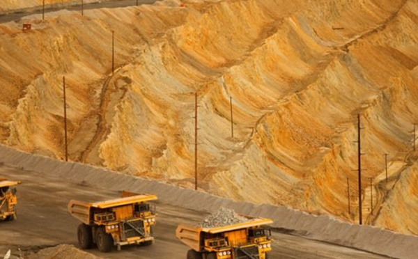 Mines : Benali lance la réforme pour sécuriser les mineurs et ancrer la transformation industrielle