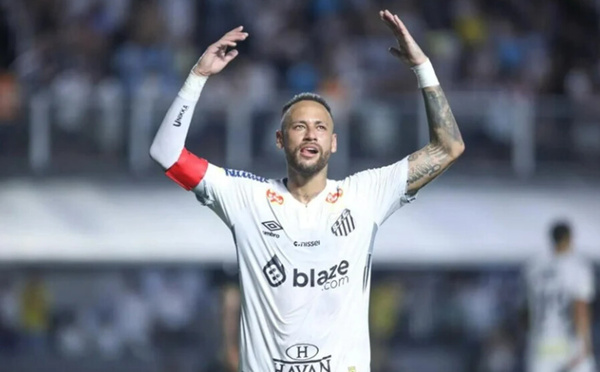 Neymar opéré avec succès du genou et vise un retour pour la Coupe du monde 2026