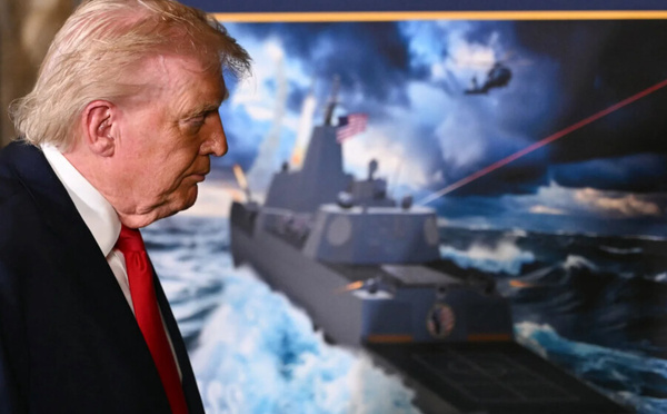 Donald Trump annonce des navires de guerre à son nom