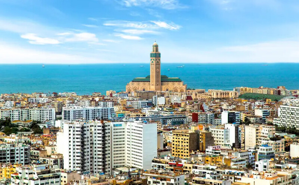 Casablanca revoit les redevances du domaine public : finances communales, tarification différenciée et valeur des espaces urbains