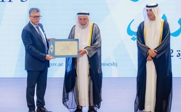 Sharjah honore le critique marocain Mehdi Laaraj lors de la 22e édition du Festival de la poésie arabe