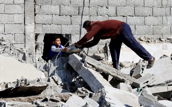 Gaza : 13 morts dont cinq enfants dans des frappes israéliennes en pleine trêve