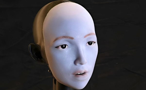 Robot Emo : l'IA apprend à sourire comme nous