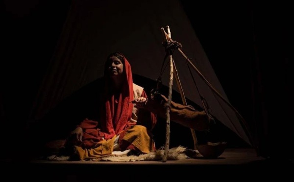 “Asgham El-Khal” en tournée nationale : la troupe Prova porte la scène hassanie au cœur du paysage théâtral marocain