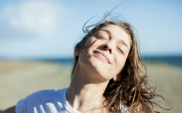 Sérotonine : bien plus qu’une simple « hormone du bonheur »