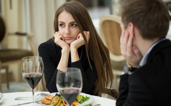 ChatGPT révèle l’inavouable: un rendez-vous galant à New York vire au malaise