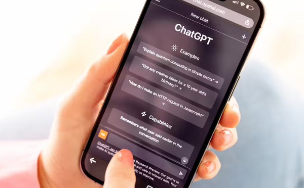 ChatGPT : OpenAI teste l’intégration de publicités pour les utilisateurs gratuits