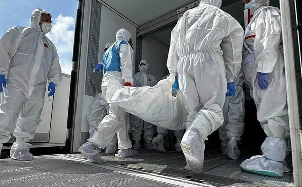 Quand la mort ouvre une fenêtre de dialogue entre Kiev et Moscou