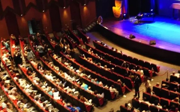 Le théâtre marocain fait salle comble au Ramadan : entre spiritualité et divertissement