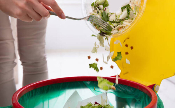 Le Maroc jette plus de 113 kg de nourriture par personne chaque année : alerte du CESE