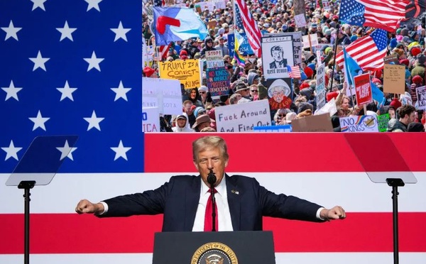 ​États-Unis : la lame de fond anti-Trump devient une contestation anti-guerre