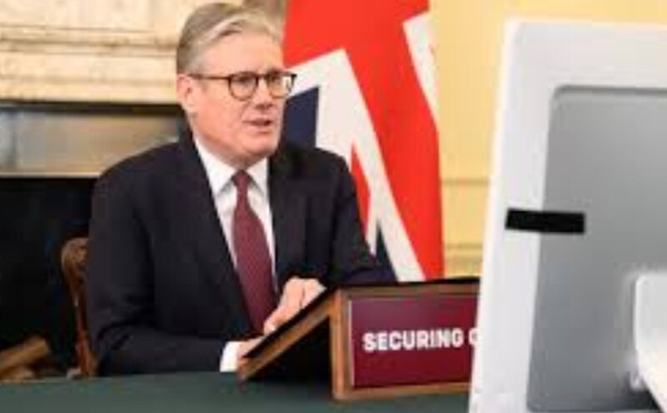 Londres pousse pour une coalition internationale