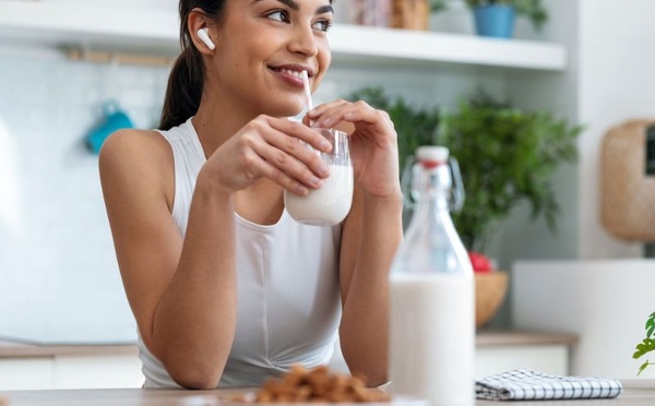 Prévenir le cancer colorectal : cet aliment simple que les experts recommandent au quotidien.