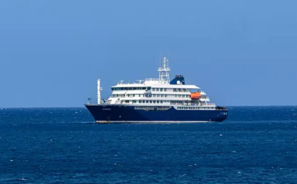 Croisière sous tension : trois passagers évacués pour suspicion d’hantavirus