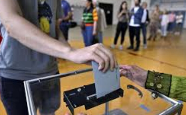 Le Royaume-Uni vote sous tension