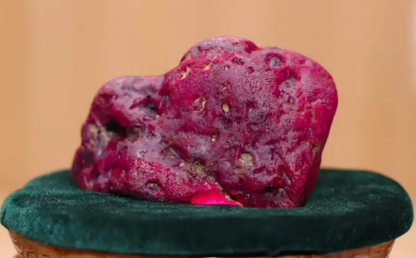 Découverte d’un rubis de 11 000 carats en Birmanie, un trésor inattendu