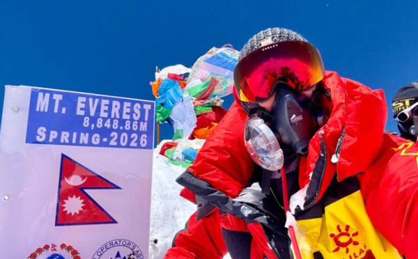 Nawal Sfendla réalise un exploit historique sur l’Everest et le Lhotse
