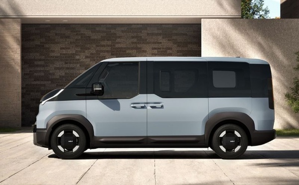 La Kia PV5 Passenger élue "Meilleure Grande Voiture" aux Autocar Awards 2026