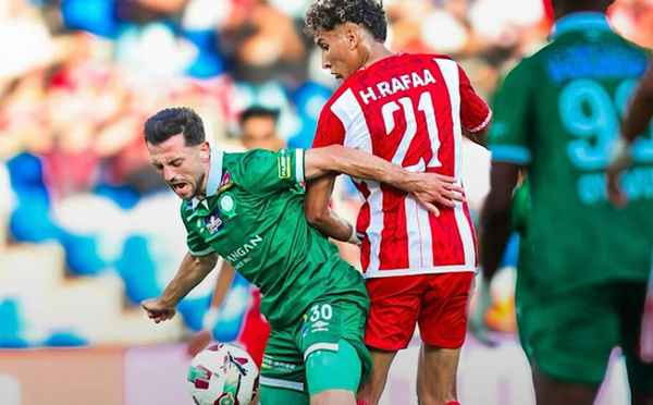 Botola Pro D1 : le Raja Casablanca s’impose face au COD Meknès et consolide sa 3e place