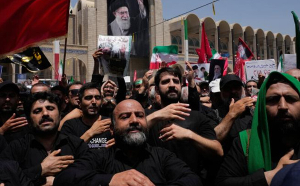 Téhéran au rythme des funérailles de Khamenei