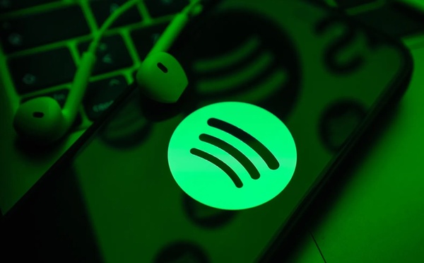 Musique générée par IA : les producteurs réclament des règles plus claires