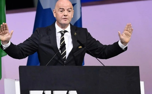 Gianni Infantino maintient sa candidature à la présidence de la Fifa en 2027