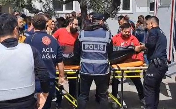 Turquie : 11 élèves blessés dans une attaque armée devant un lycée près d’Izmir